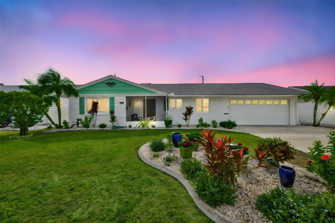 1520 Danbury Dr., Sun City Center, FL 33573