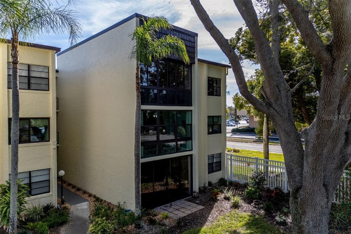 14130 Rosemary Ln. #1201, Largo, FL 33774