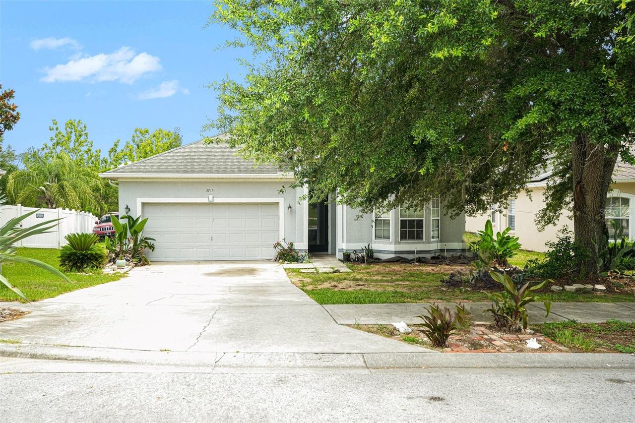 37110 Highland Bluff Cir., Dade City, FL 33523