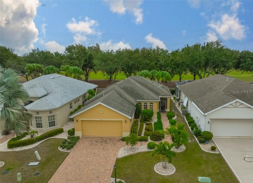 1118 Emerald Dunes Dr., Sun City Center, FL 33573