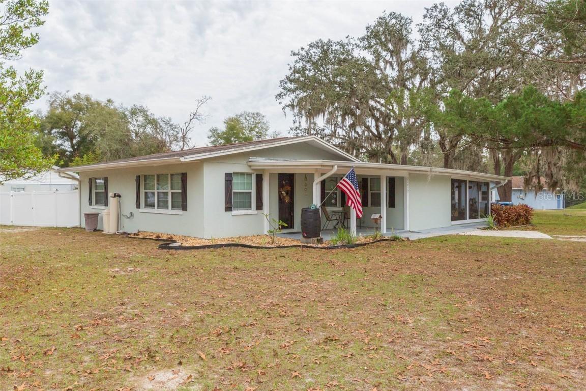 33437 Westwood Dr., Dade City, FL 33523