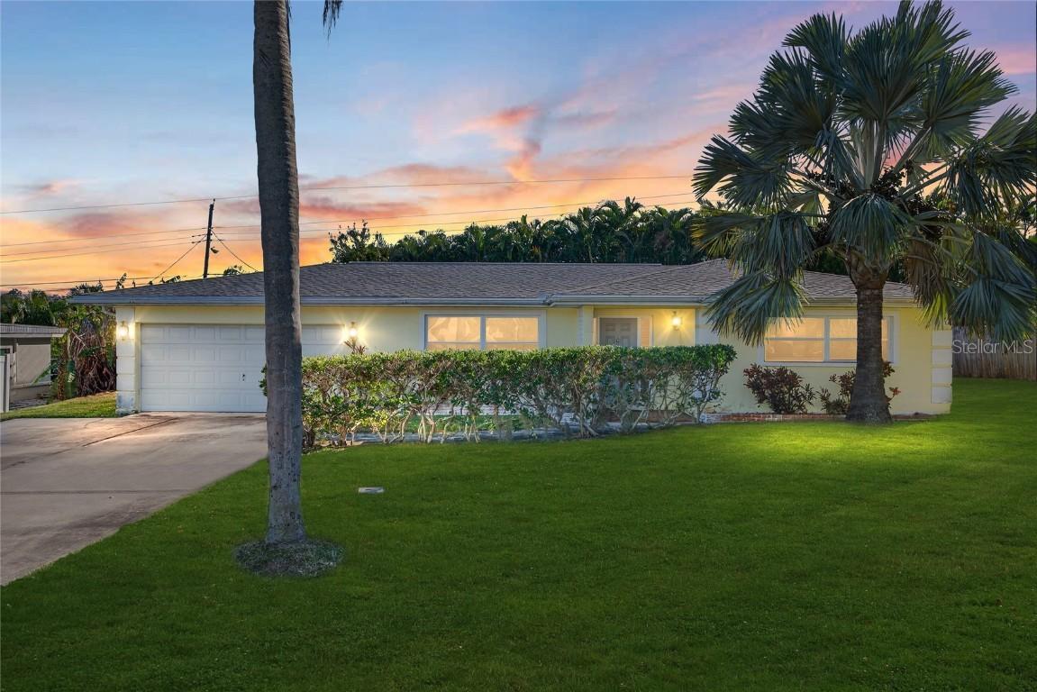 2962 8th Ave., Largo, FL 33770