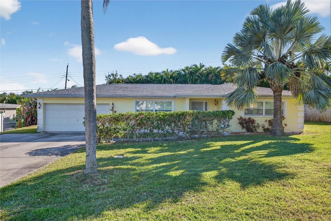 2962 8th Ave., Largo, FL 33770