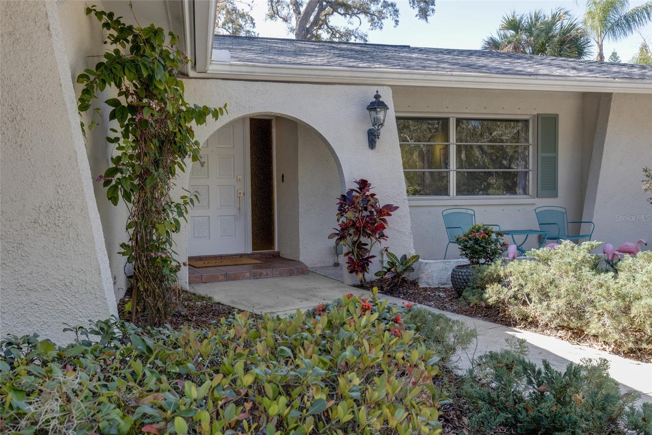 511 Crystal Beach Ave., Crystal Beach, FL 34681