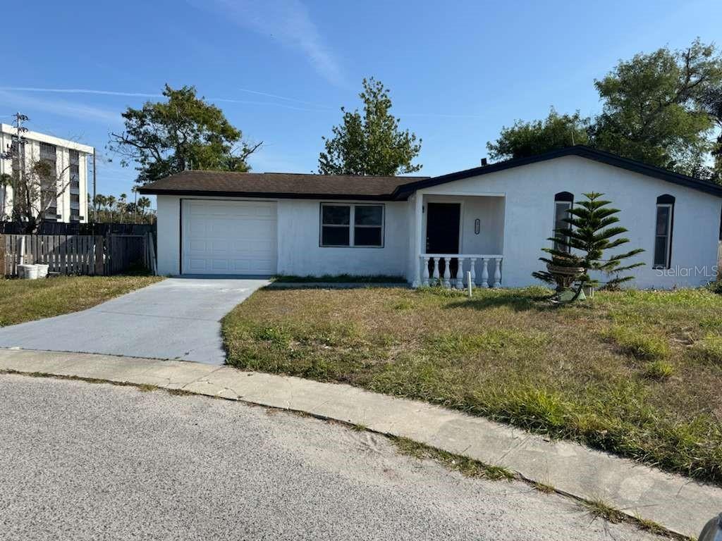 2712 Apia Pl., Holiday, FL 34691