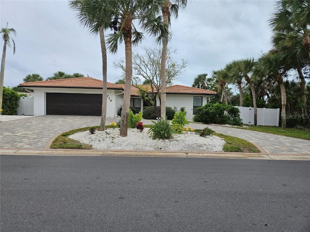 710 Treasure Boat Way, Sarasota, FL 34242