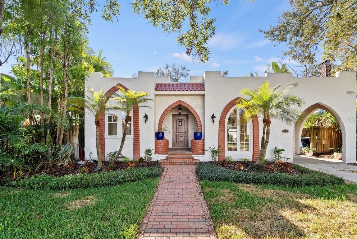 2436 W Prospect Rd., Tampa, FL 33629