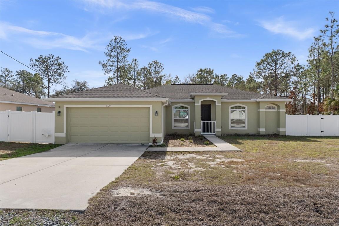 13124 Snowy Plover Ave., Weeki Wachee, FL 34614