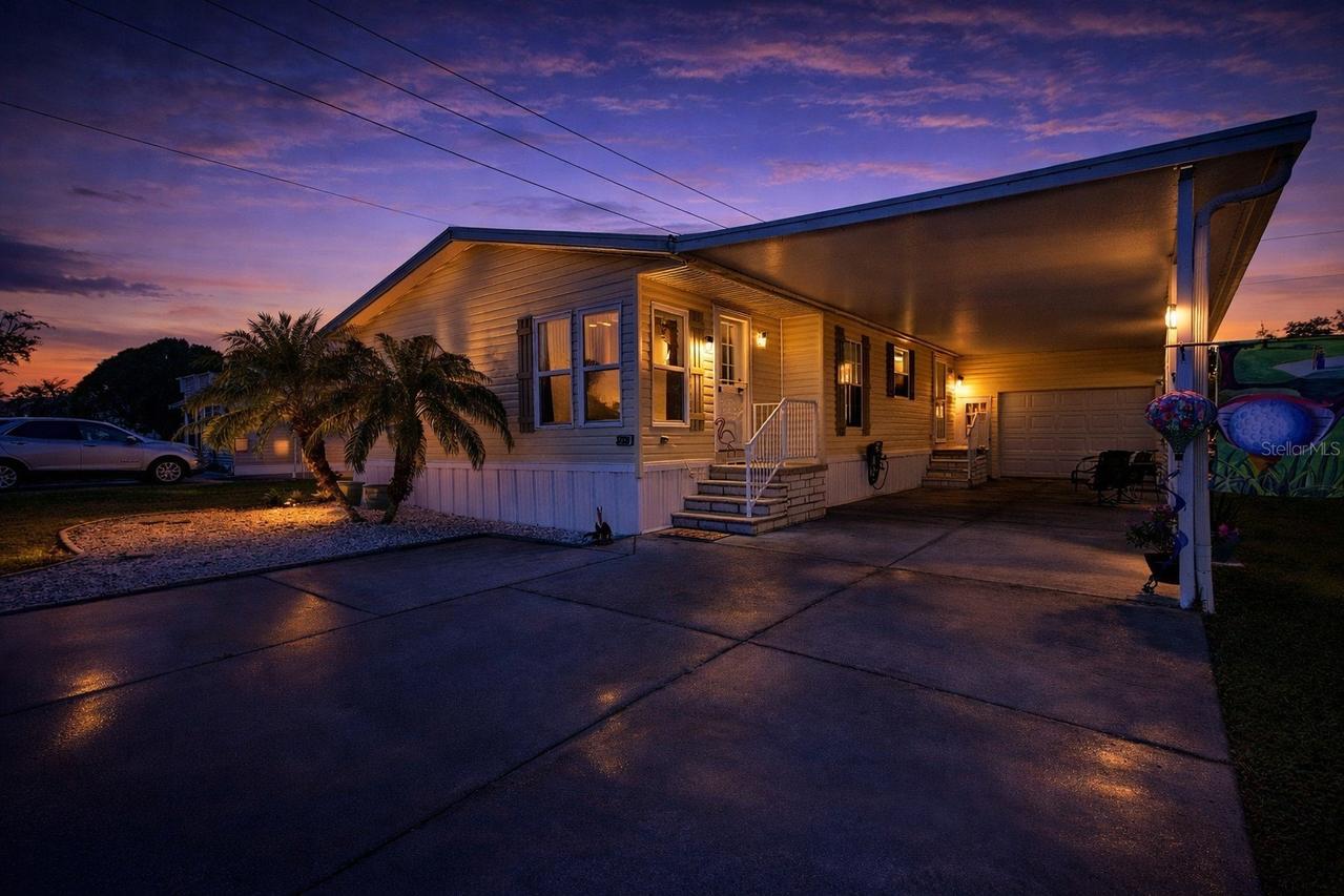 37338 Sandra Ave., Zephyrhills, FL 33542