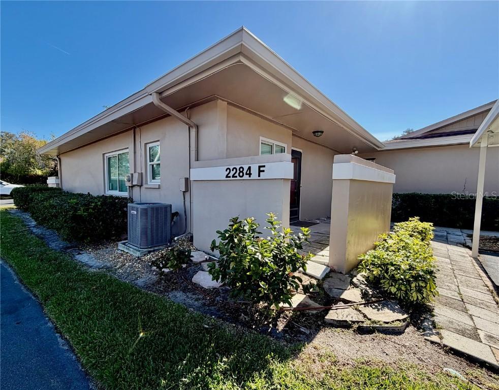 2284 Oak Neck Rd. #F, Clearwater, FL 33763