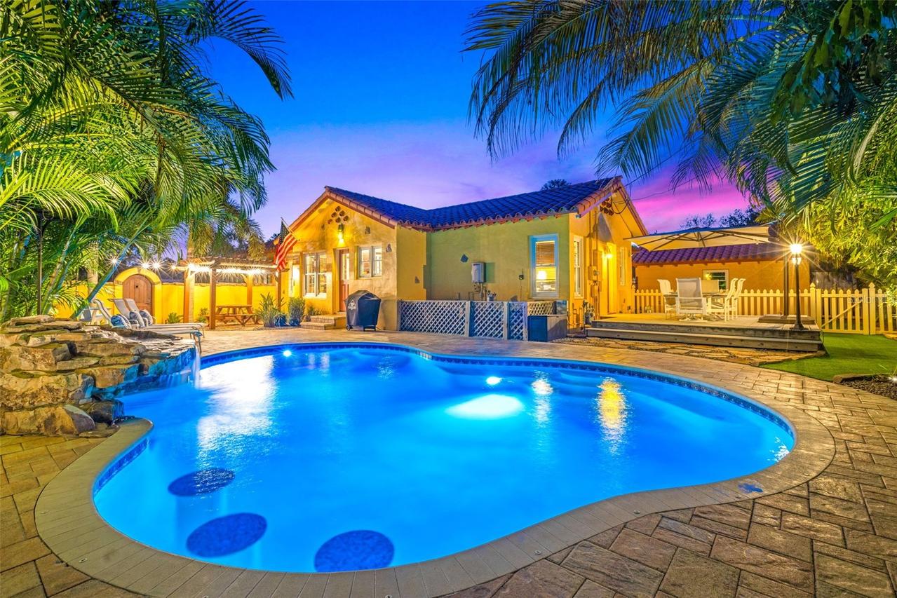1431 22nd Ave., St Petersburg, FL 33704