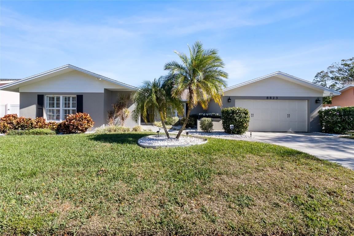 8823 Kenwood Rd., Seminole, FL 33777