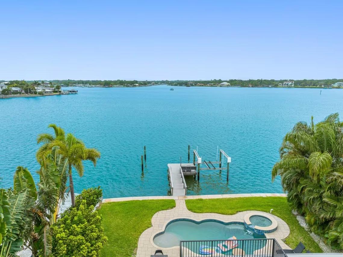 387 12th Ave., Indian Rocks Beach, FL 33785