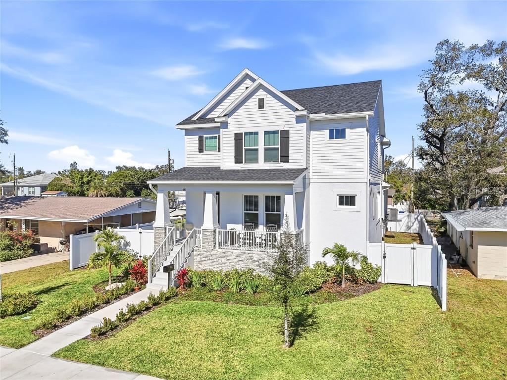 441 42nd Ave., St Petersburg, FL 33703