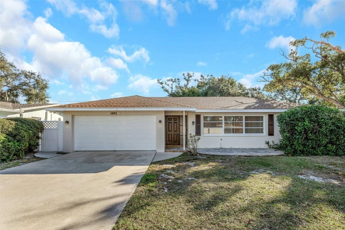 1495 Lakeside Dr., Dunedin, FL 34698