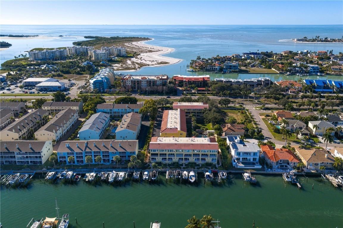 1067 Pinellas Bayway, St Petersburg, FL 33715