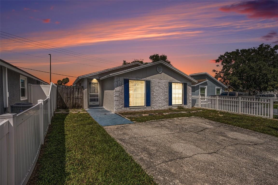 8234 Ravencroft Dr., Tampa, FL 33615