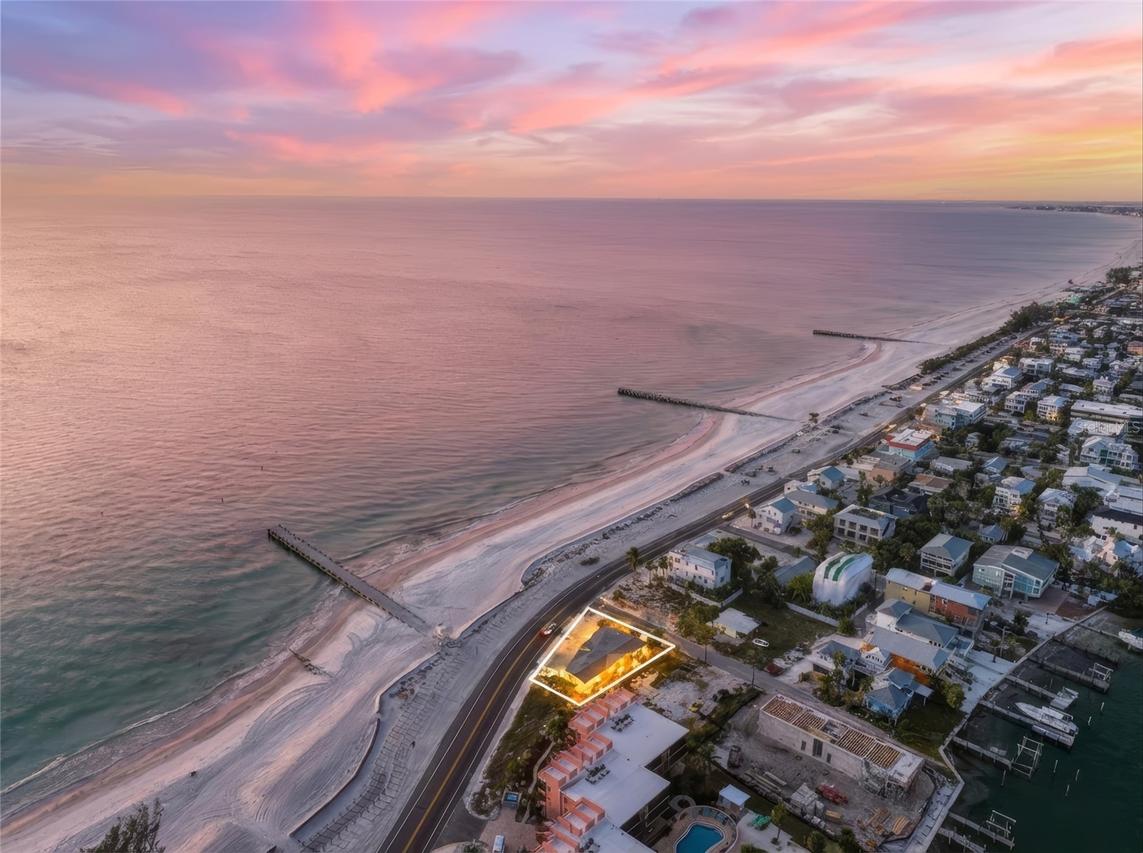 1303 Gulf Dr. #2, Bradenton Beach, FL 34217