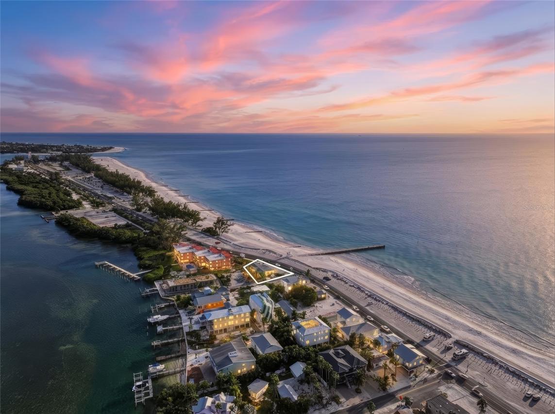 1303 Gulf Dr. #2, Bradenton Beach, FL 34217