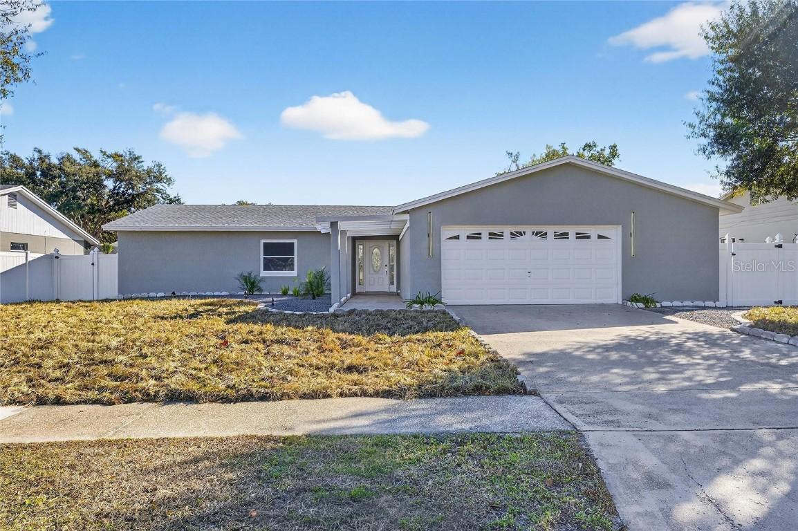 4016 Orangefield Pl., Valrico, FL 33596