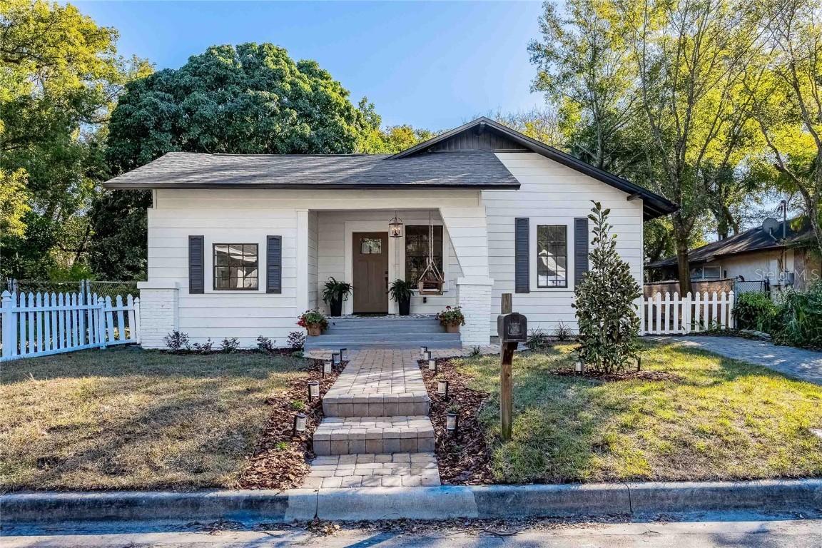 805 E Curtis St., Tampa, FL 33603