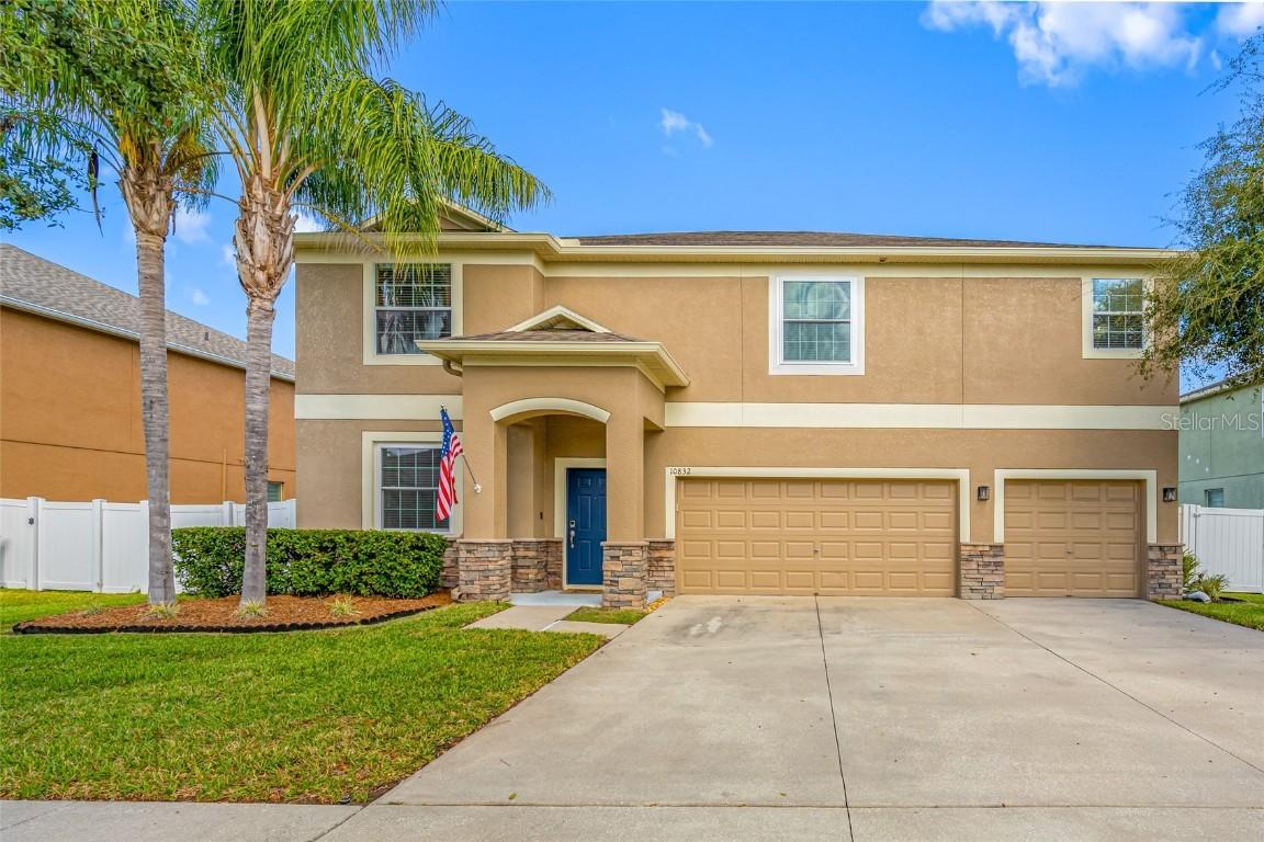 10832 Carloway Hills Dr., Wimauma, FL 33598