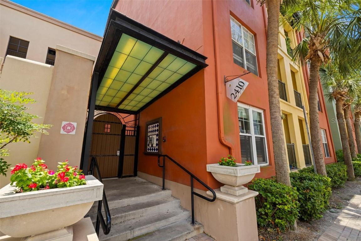 2410 W Azeele St. #214, Tampa, FL 33609