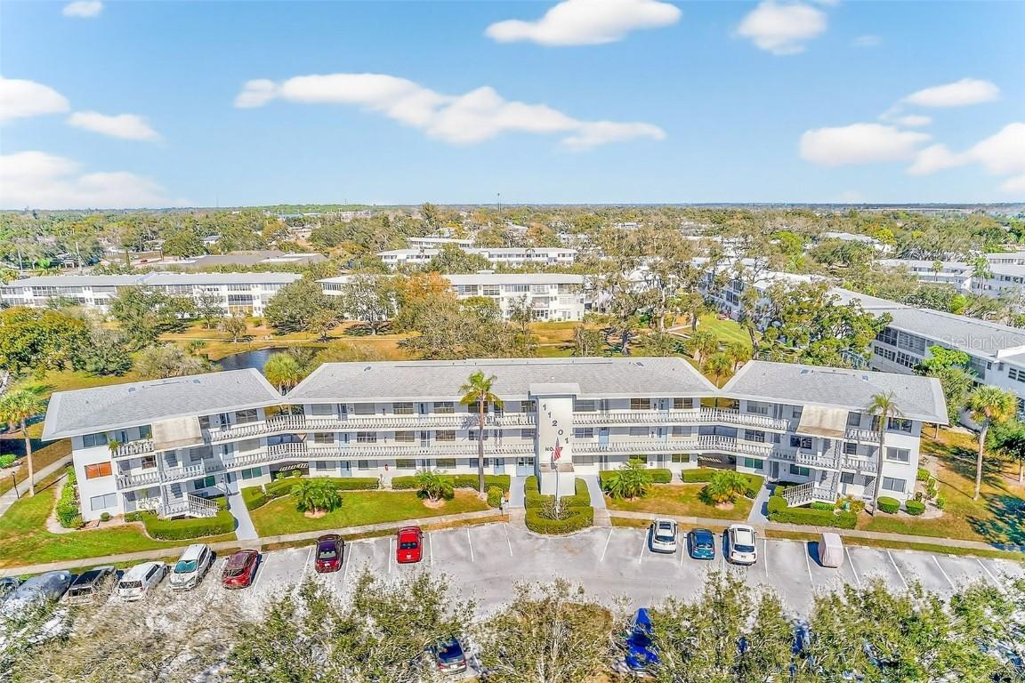 11201 80th Ave. #201, Seminole, FL 33772