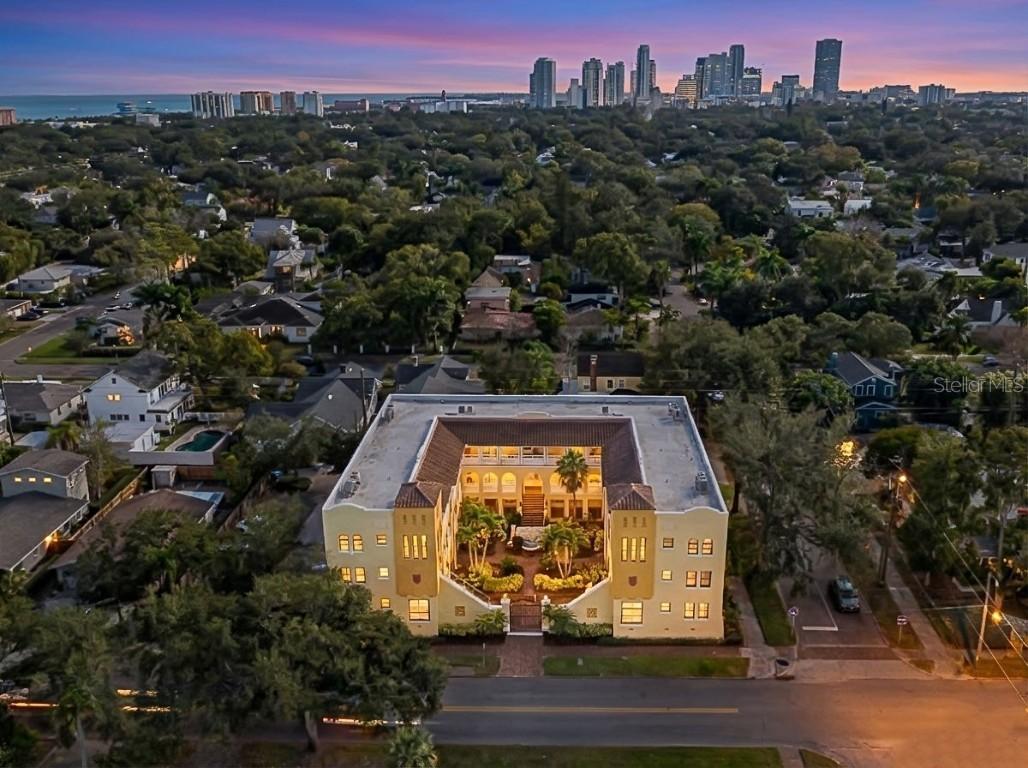 210 22nd Ave. #15, St Petersburg, FL 33704