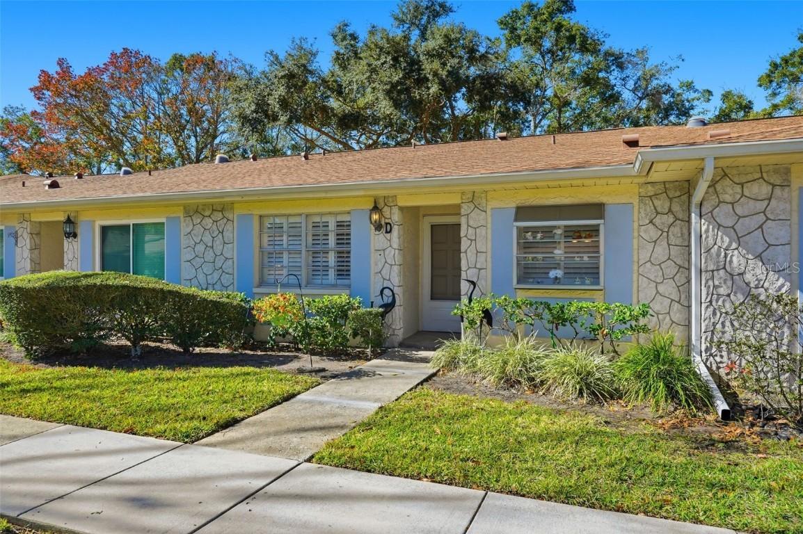 2238 Lark Cir. #D, Palm Harbor, FL 34684