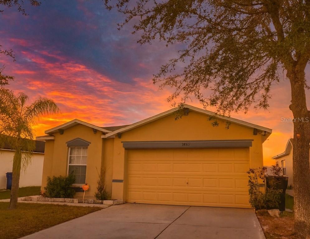 7865 Carriage Pointe Dr., Gibsonton, FL 33534