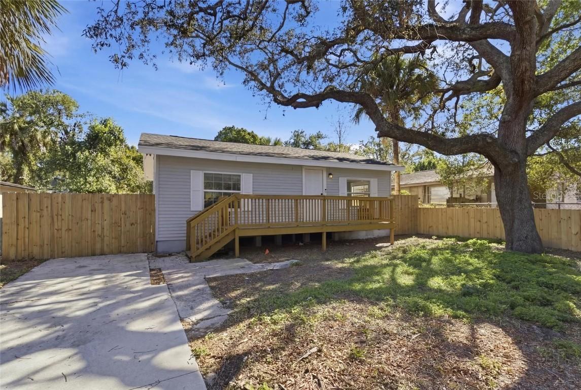 8509 N 11th St., Tampa, FL 33604