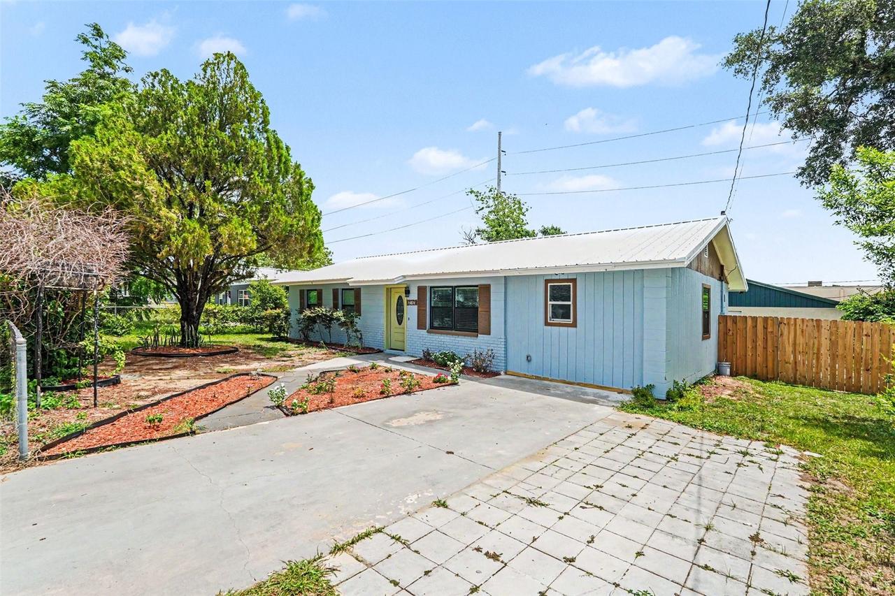 14814 11th St., Dade City, FL 33523