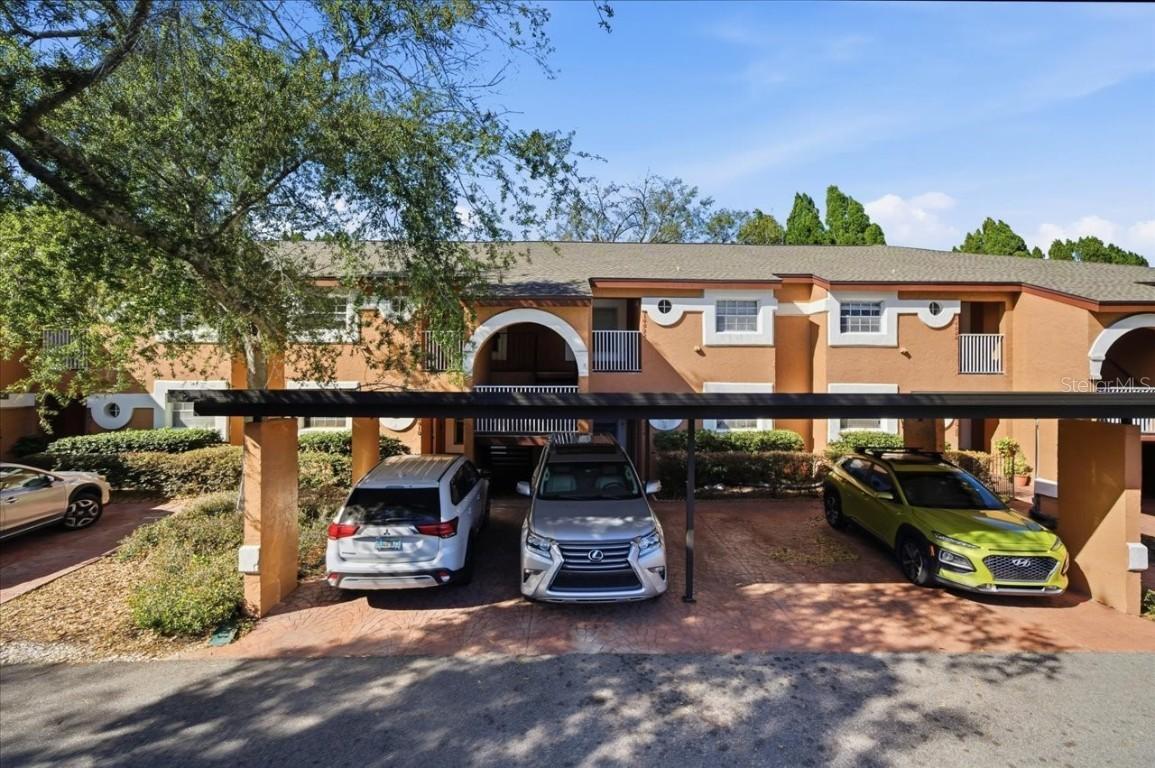 14820 Par Club Cir., Tampa, FL 33618