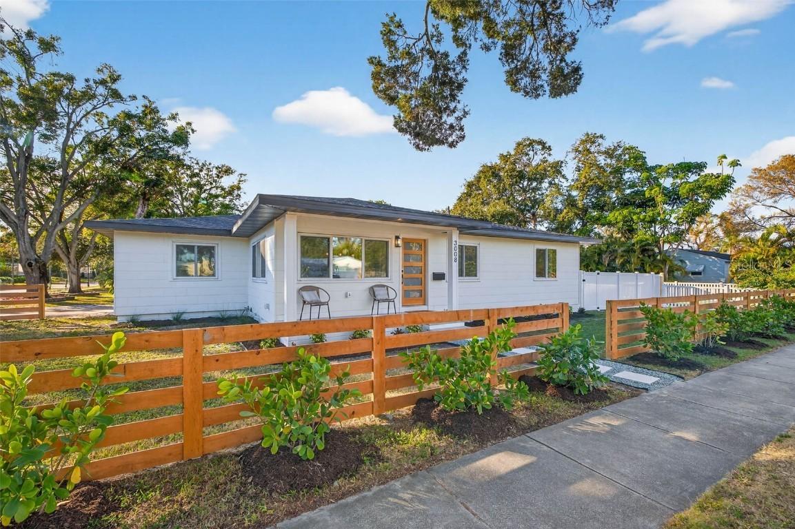 3008 Jackson St., St Petersburg, FL 33704