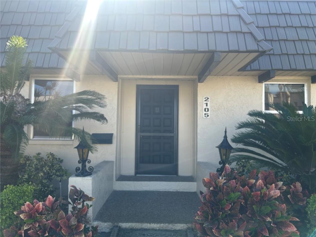 2105 Cordova Green, Seminole, FL 33777