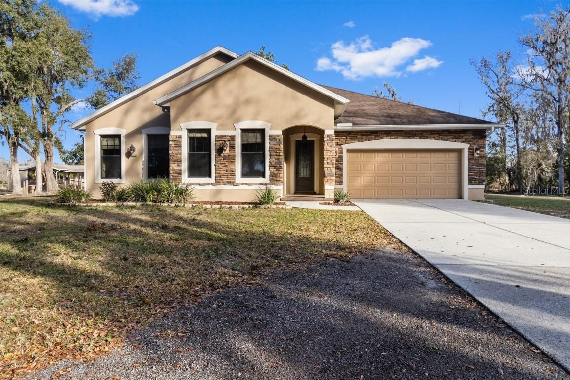 765 Sloans Ridge Rd., Groveland, FL 34736