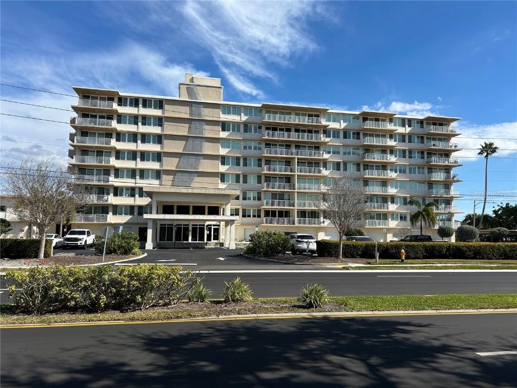 223 Island Way #4A, Clearwater, FL 33767