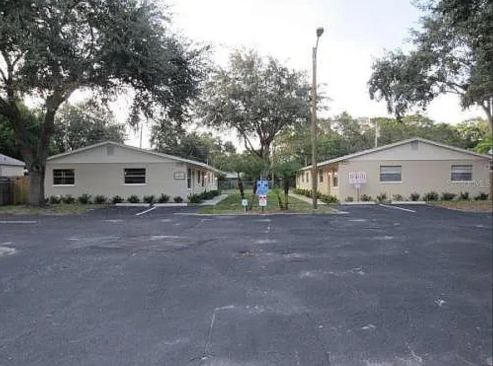 3753 141st Pl., Largo, FL 33771