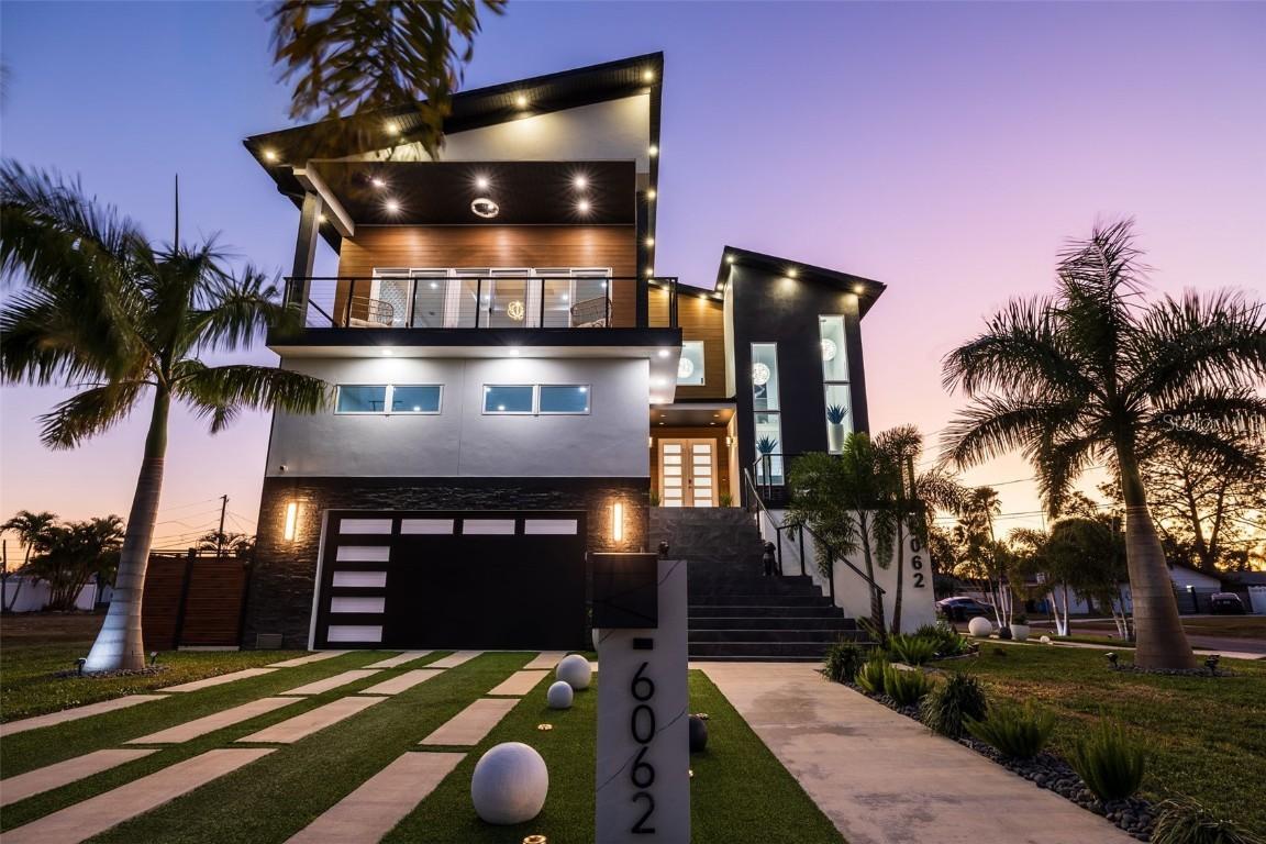 6062 Bayou Grande Blvd., St Petersburg, FL 33703