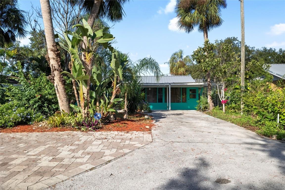 8825 Oak St., Riverview, FL 33578