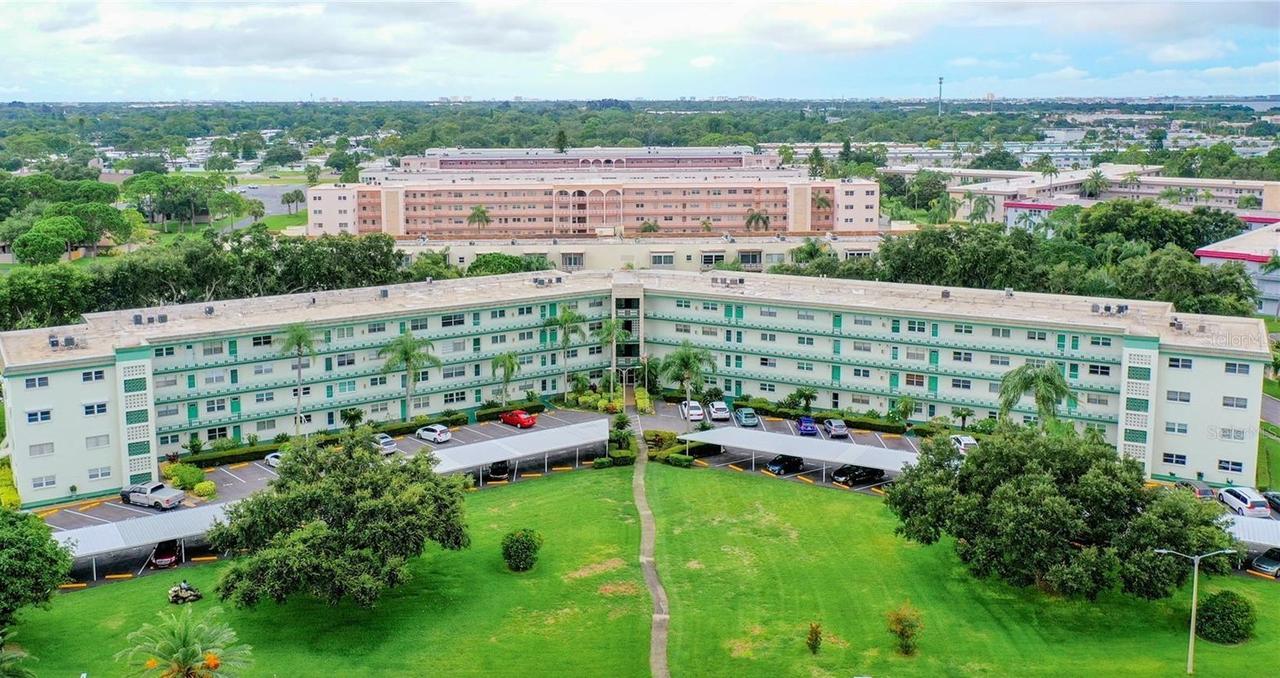 5725 80th St. #404, St Petersburg, FL 33709