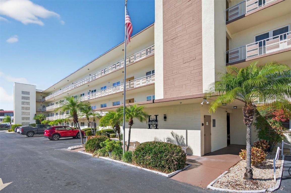 5705 80th St. #105, St Petersburg, FL 33709