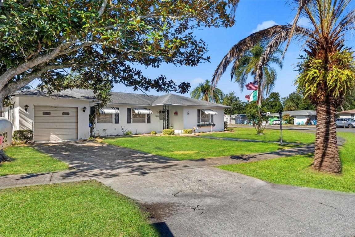 7222 Holiday Dr., Spring Hill, FL 34606