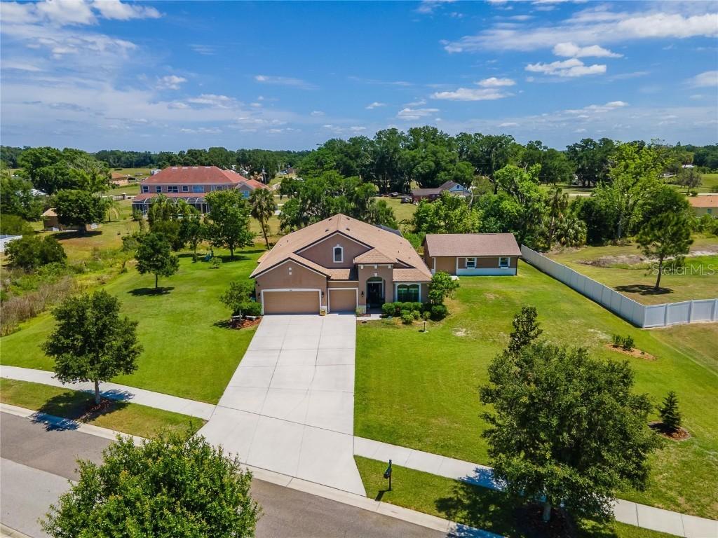 3406 Ranchdale Dr., Plant City, FL 33566