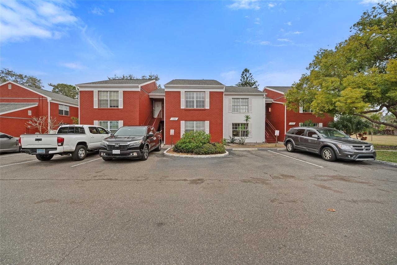 1290 83rd Ave. #B, St Petersburg, FL 33702