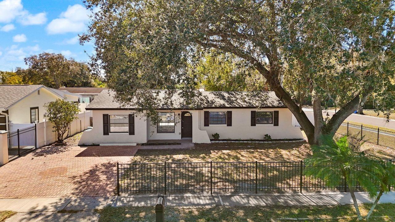 2001 Balfour Cir., Tampa, FL 33619