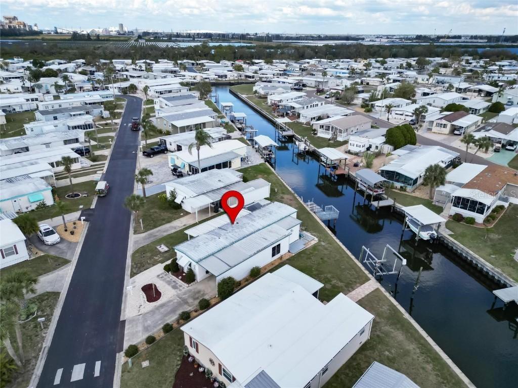 107 E Saint Johns Way, Apollo Beach, FL 33572