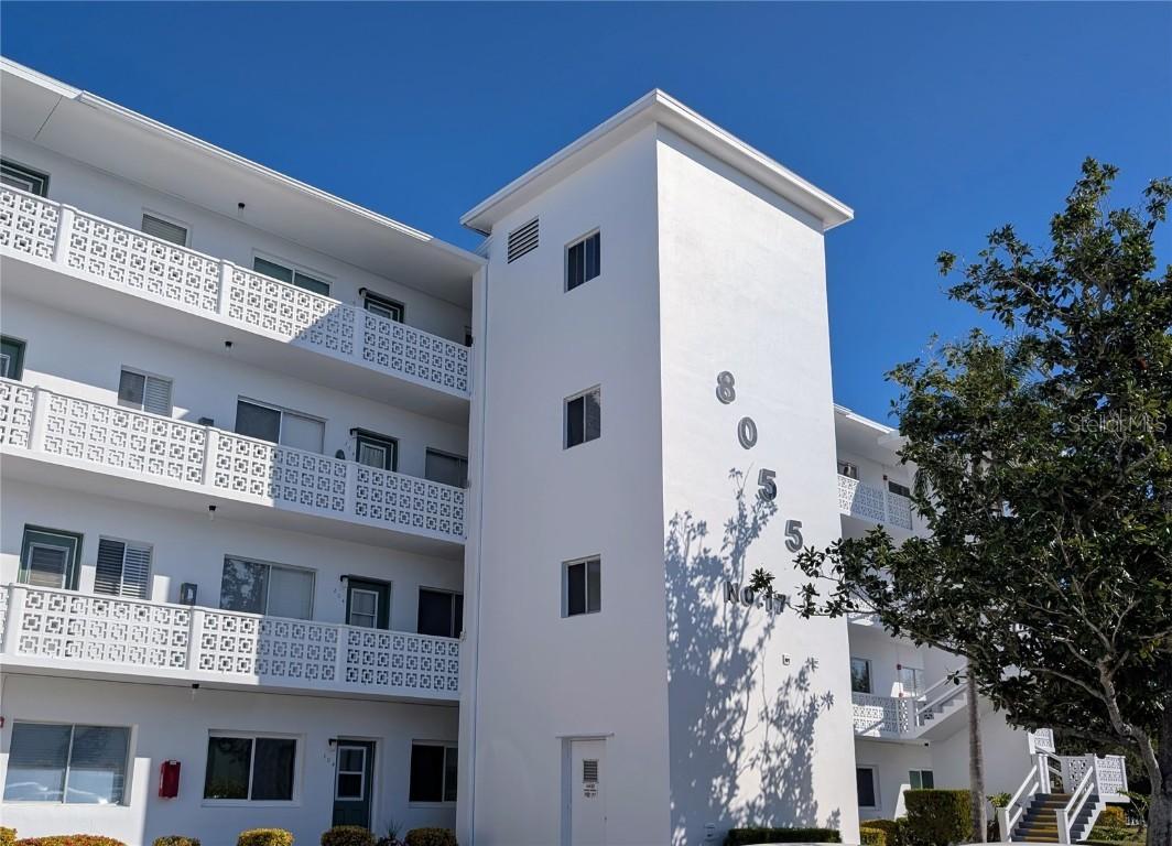 8055 112th St. #403, Seminole, FL 33772