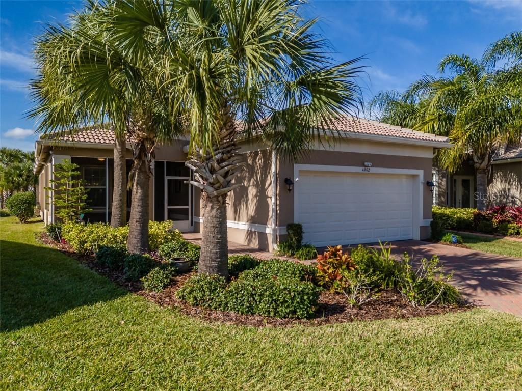 4902 Sandy Glen Way, Wimauma, FL 33598